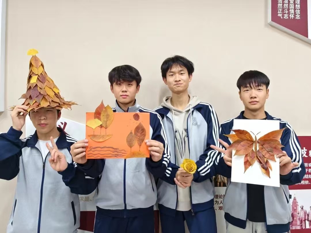 活动将自然观察、手工创作与心理疗愈、美育培育相结合，不仅帮助新生释放心理压力，更在实践中提升了他们的审美能力和动手能力。