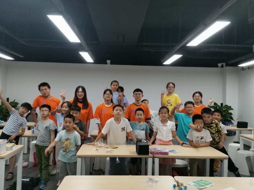 7390615.jpg