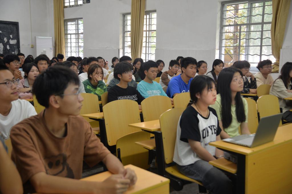 长江大学农学院开展2023年秋季新生骨干心理健康教育培训