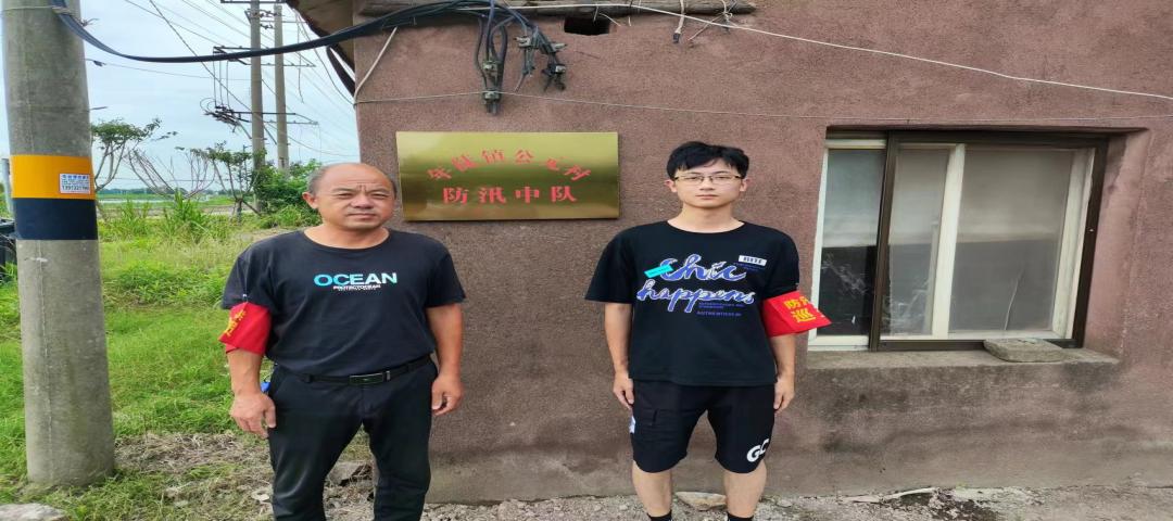 8855368.jpg