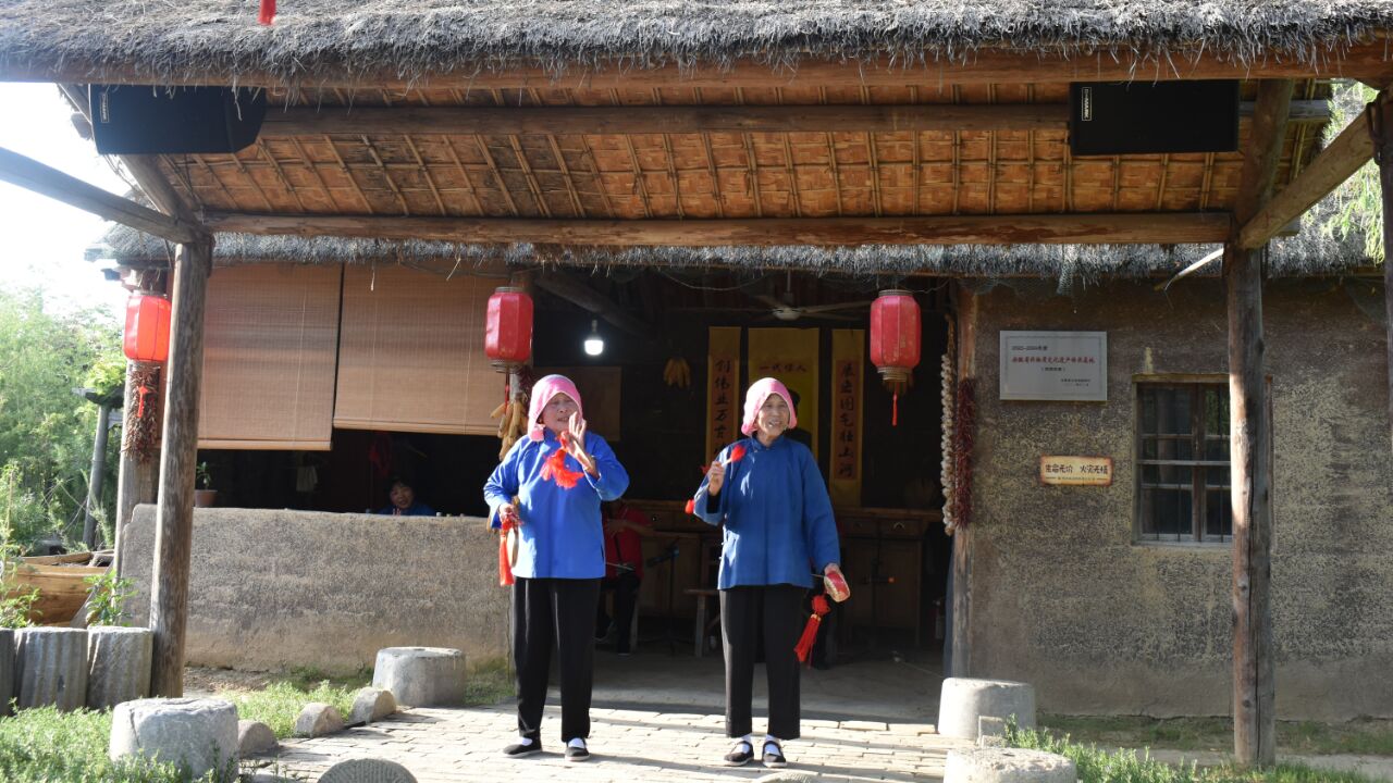 小岗村 凤阳花鼓戏表演