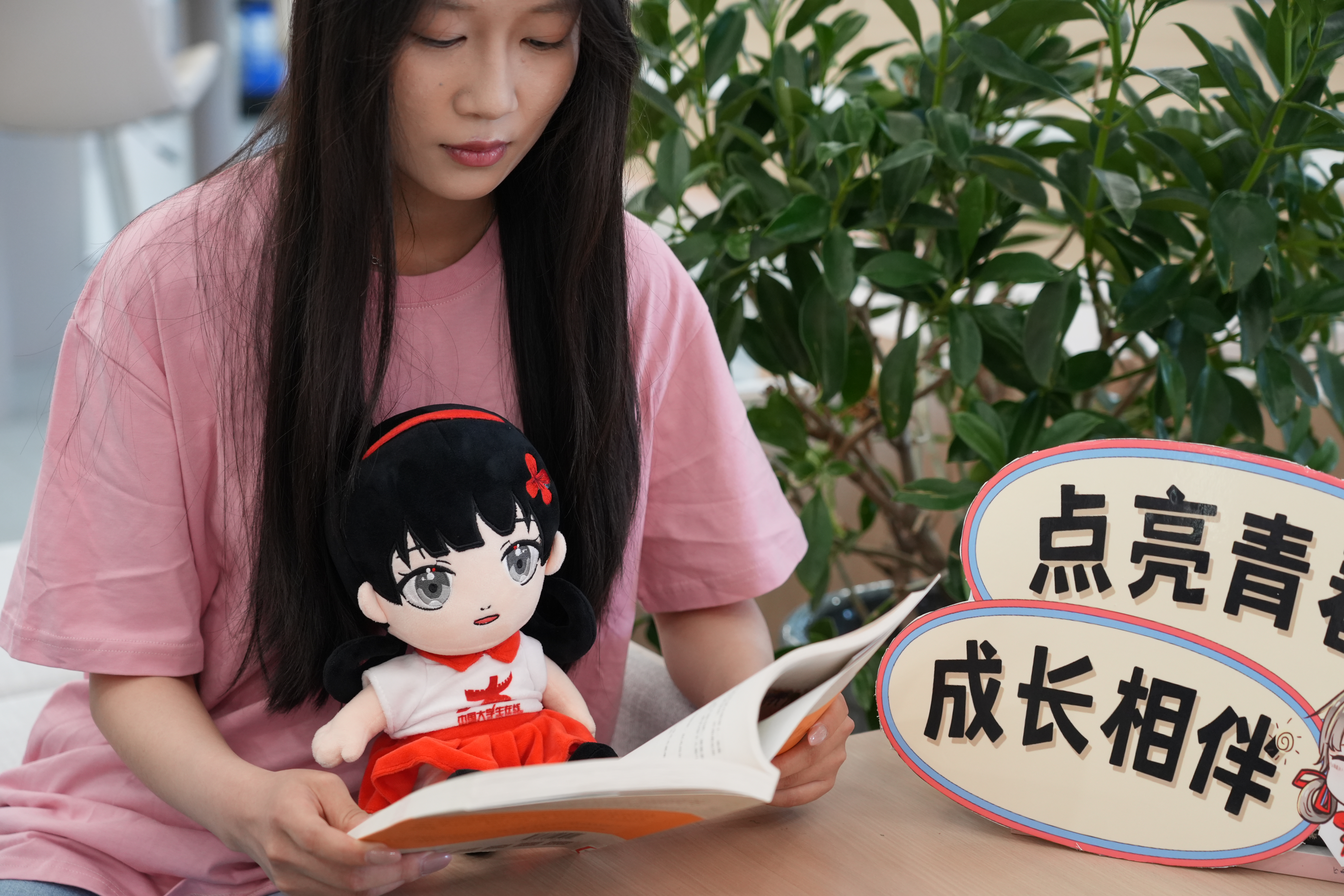 大连艺术学院： 地标为笺，步履为笔，小中陪你书写大艺探索诗行