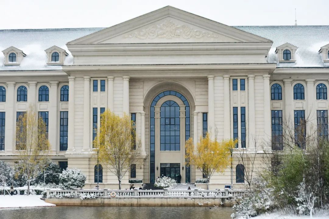 河南农业大学雪景图片