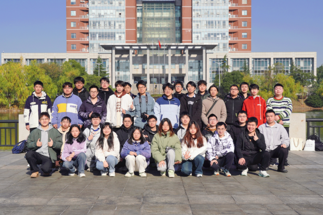 06机械学院机制2206班.png