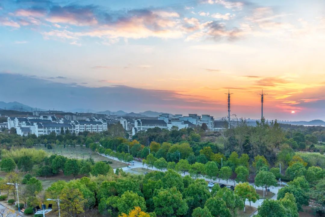 池州学院 - 中国大学生在线