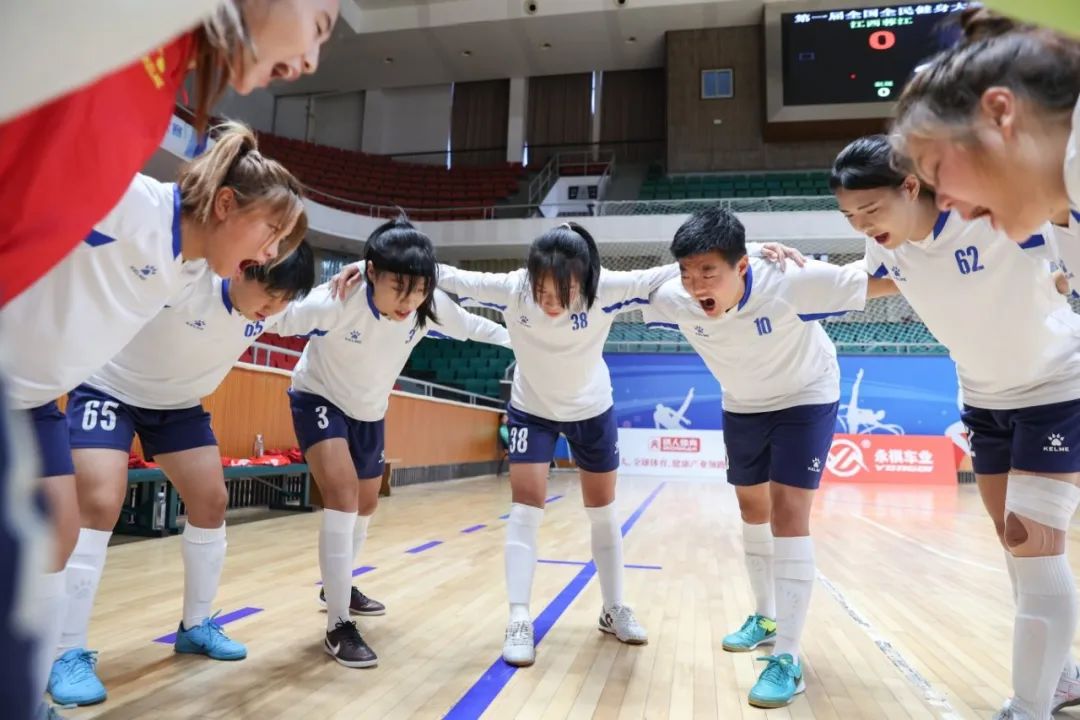 赣师大五人制女子足球队-体育学院 (3)_proc.jpg