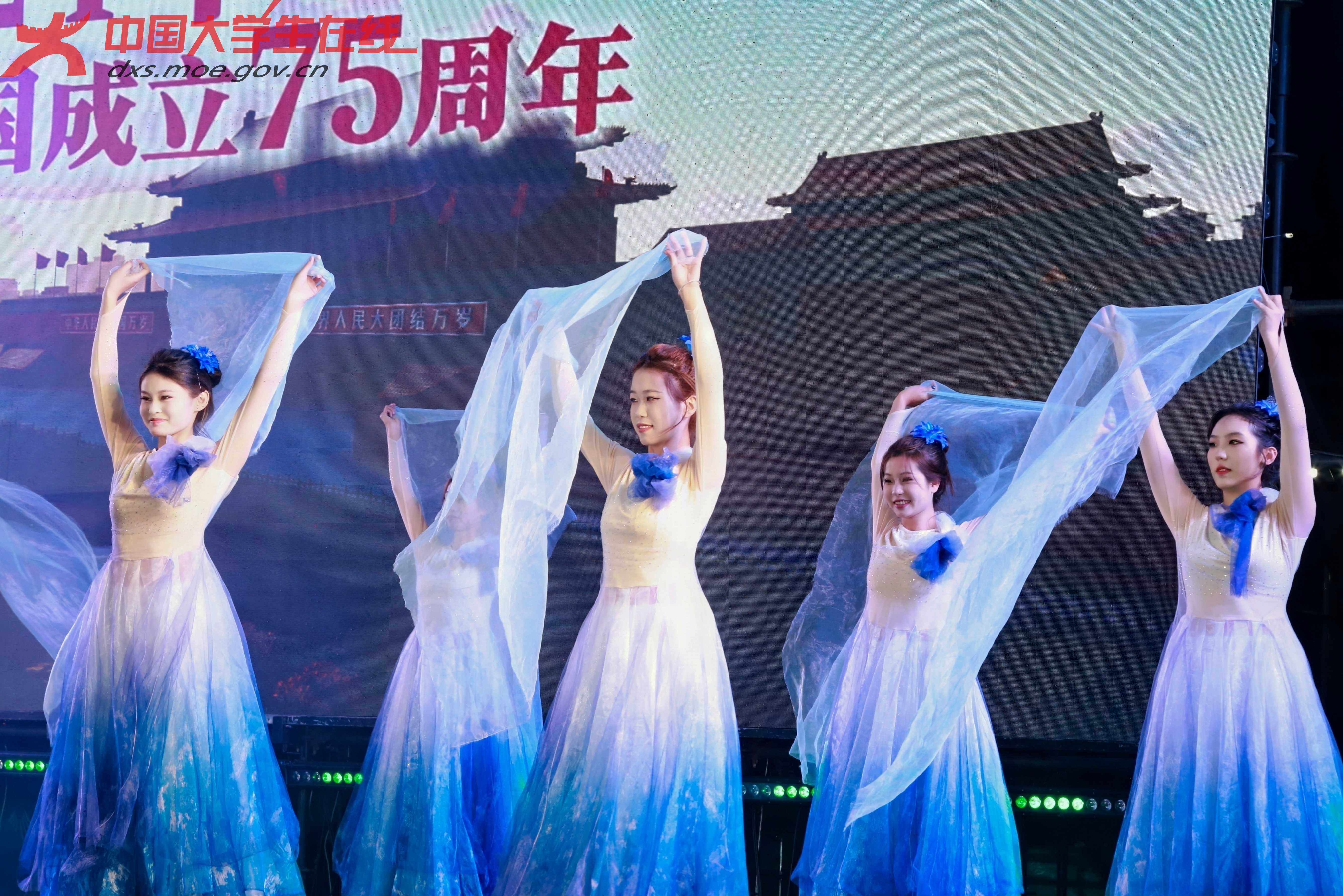 歌伴舞《如愿》