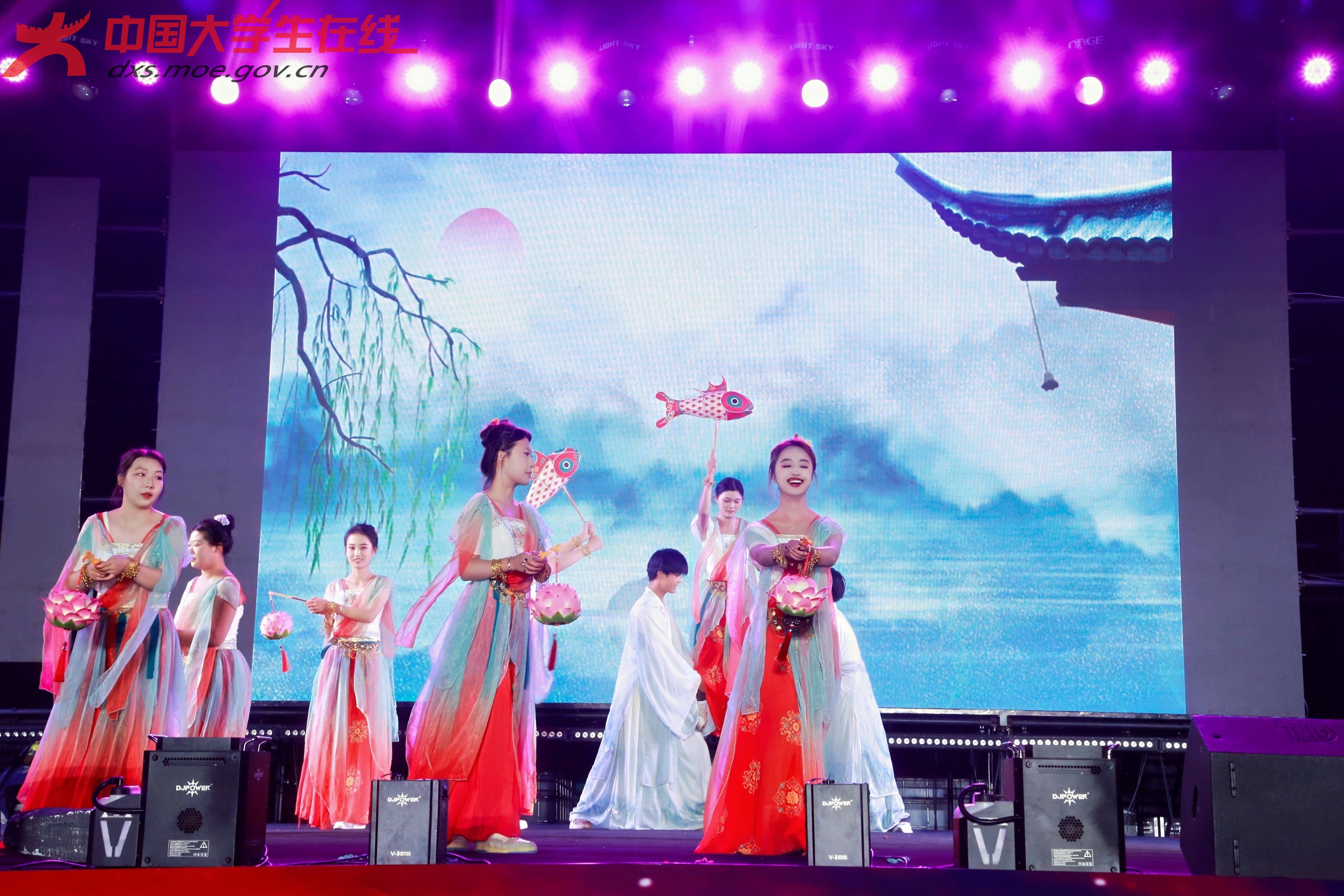 戏曲《东方雅韵 寻梦中秋》鱼灯舞