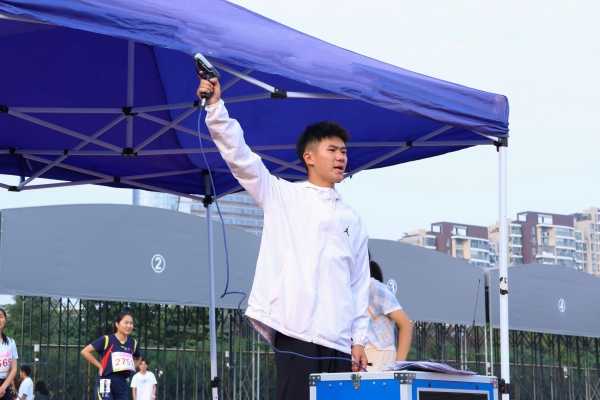 安徽师范大学第52届运动会裁判 安徽师范大学官网提供(1).jpg 安徽师范大学第52届运动会裁判 安徽师范大学官网提供(1).jpg