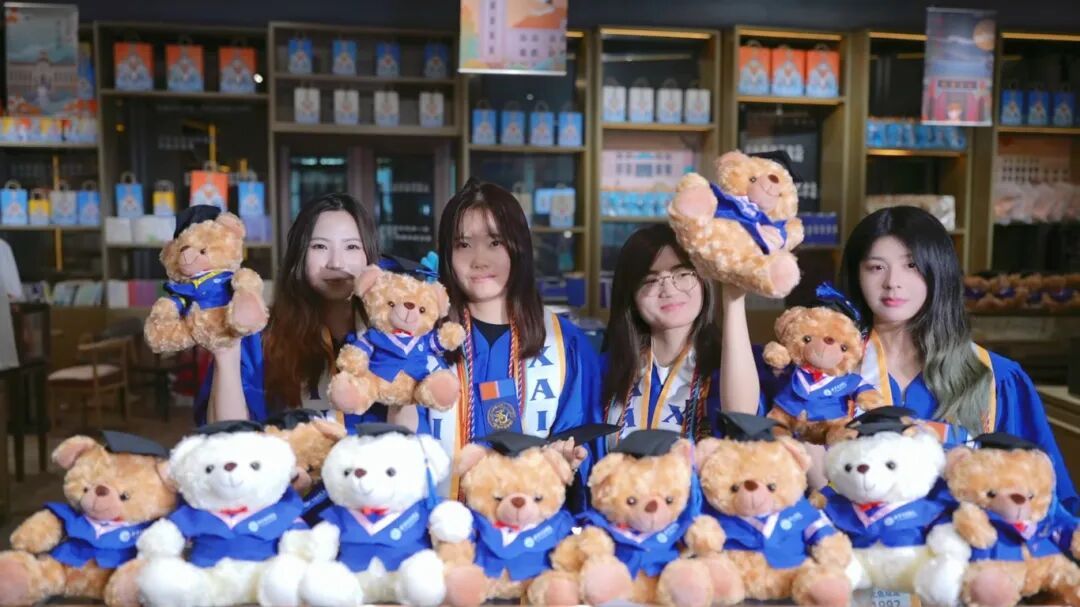 AAAA.jpg AAAA.jpg
