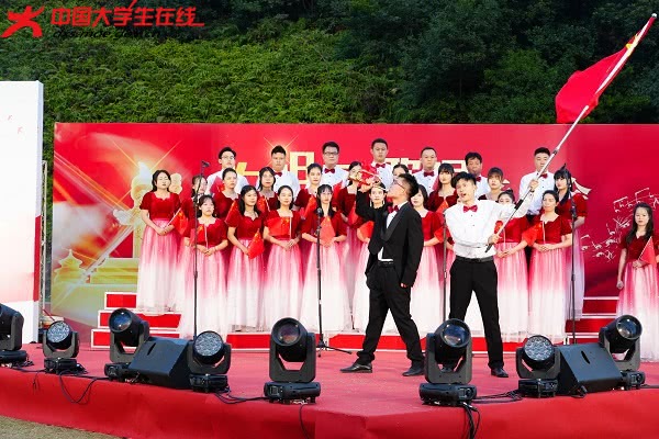 音乐会-8.jpg 音乐会-8.jpg