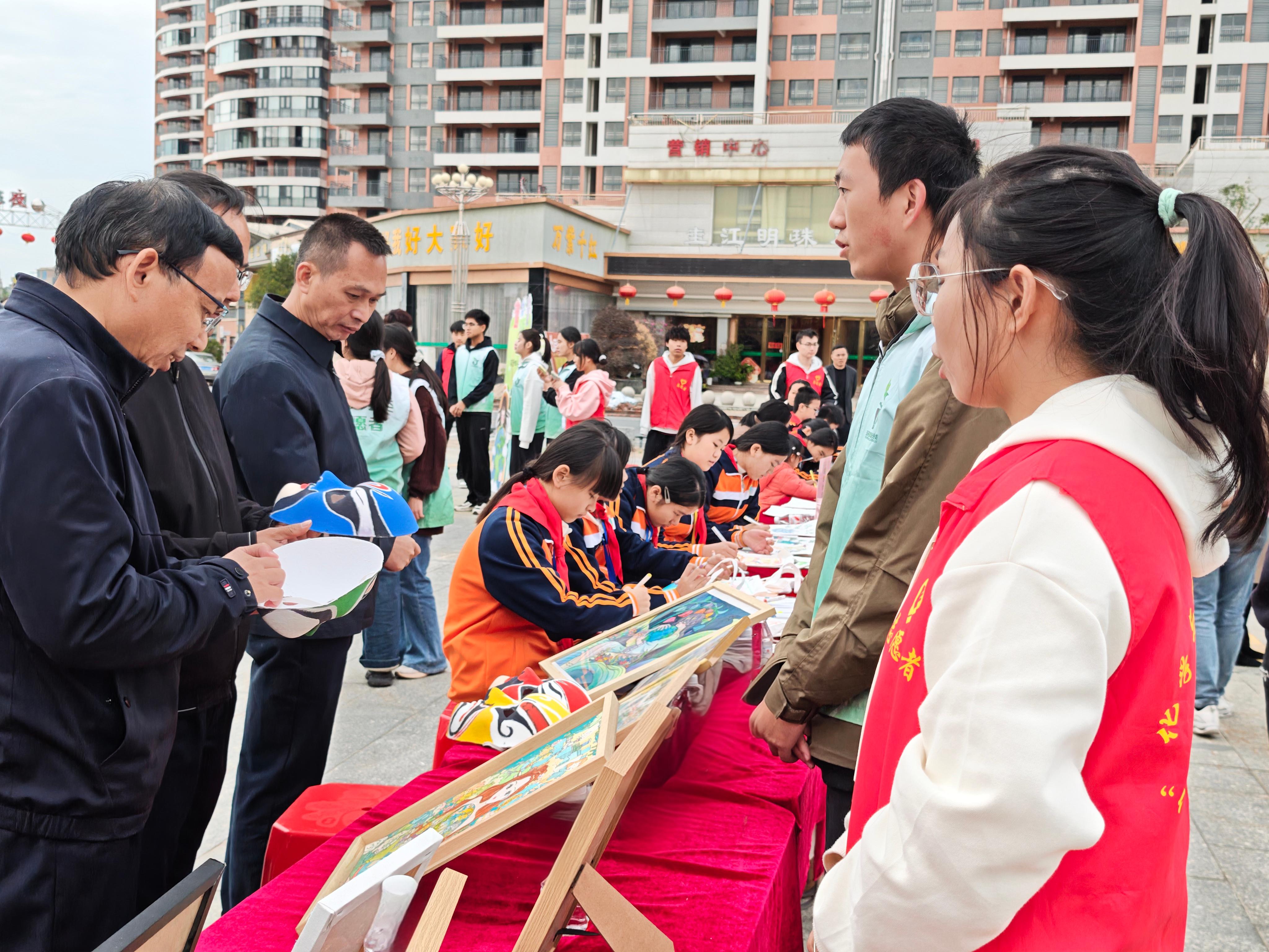 李晓琳 (12).jpg 李晓琳 (12).jpg