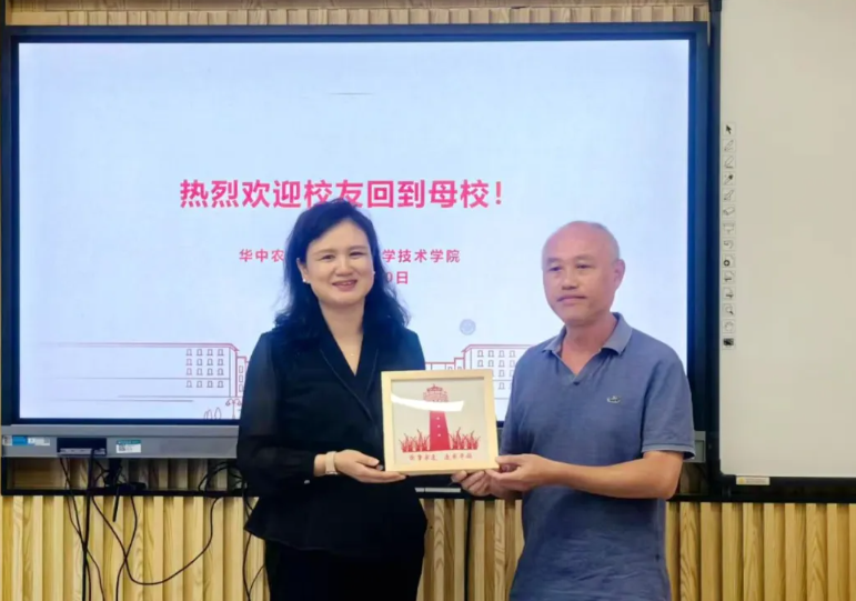屏幕截图 2025-10-09 230122.png 屏幕截图 2025-10-09 230122.png