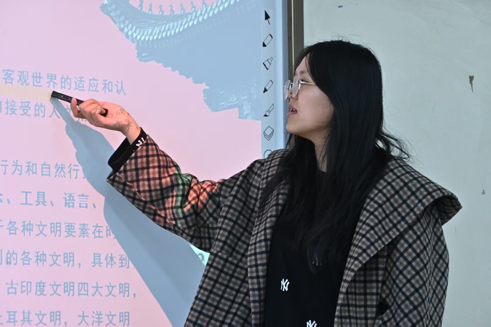 微信图片_20250407124620.jpg
