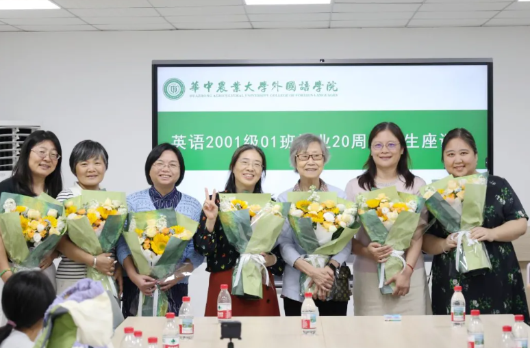 屏幕截图 2025-10-09 230055.png 屏幕截图 2025-10-09 230055.png