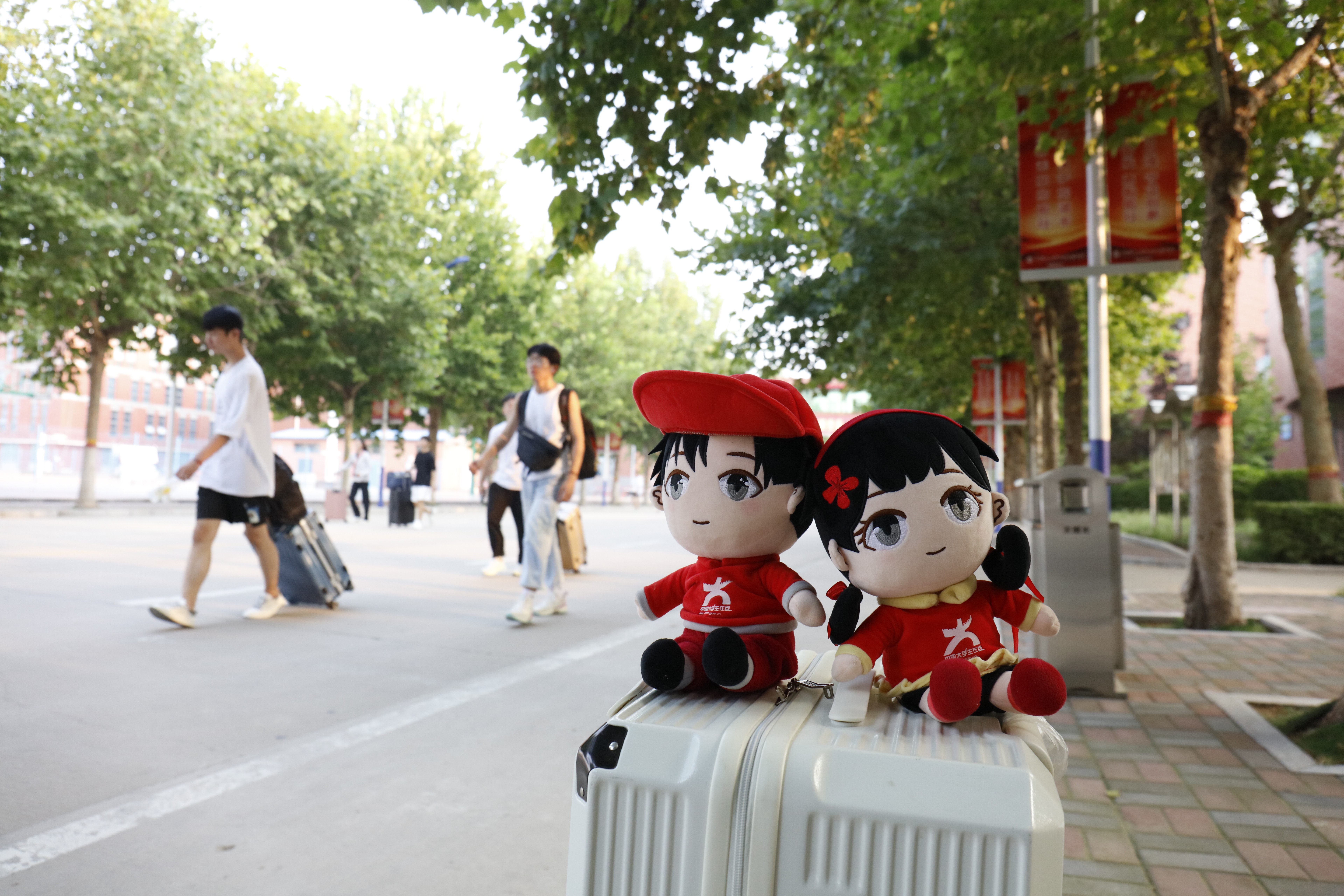 小中在回宿舍的路上