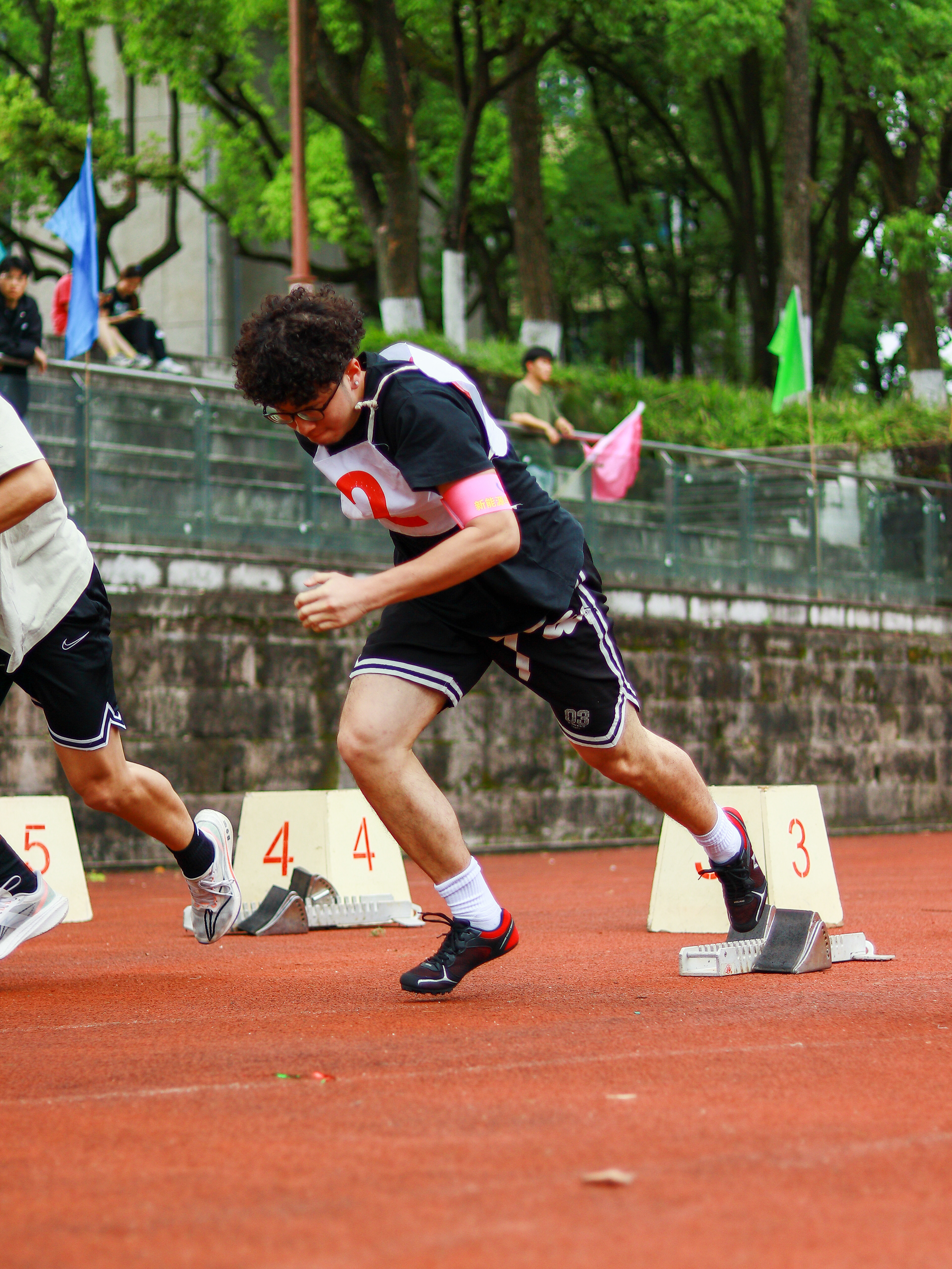 男子100米