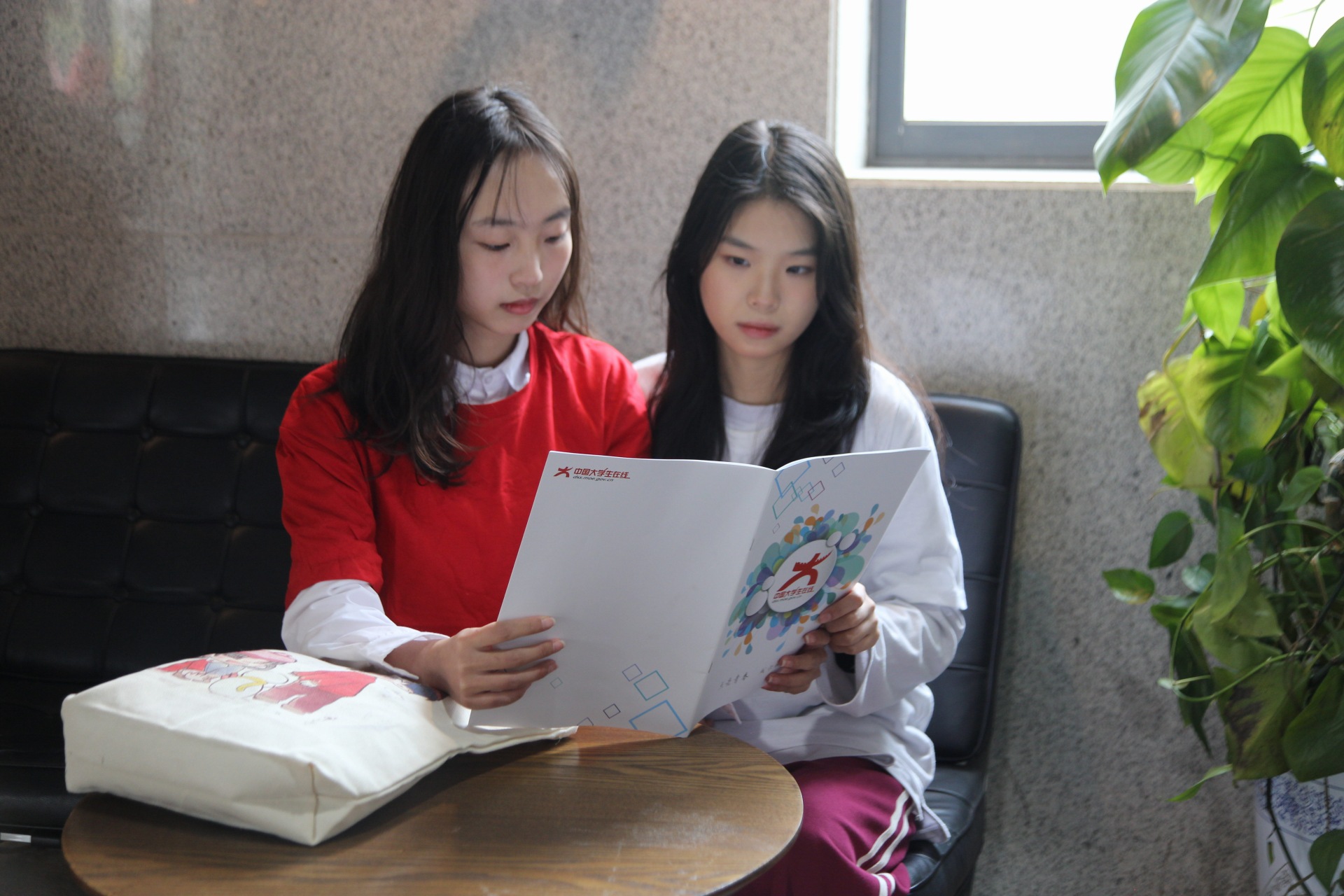 中国大学生在线与长师学子的邂逅