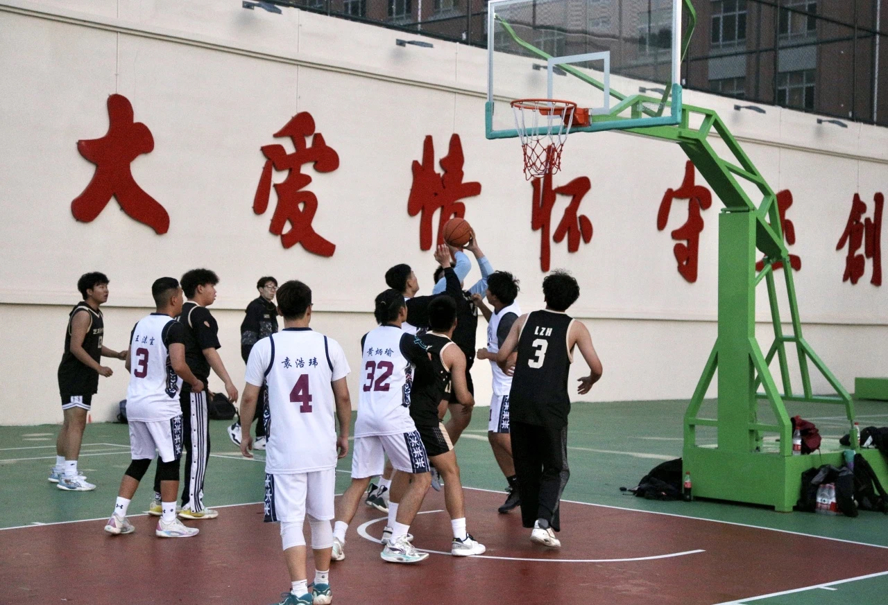 大连艺术学院 - 中国大学生在线