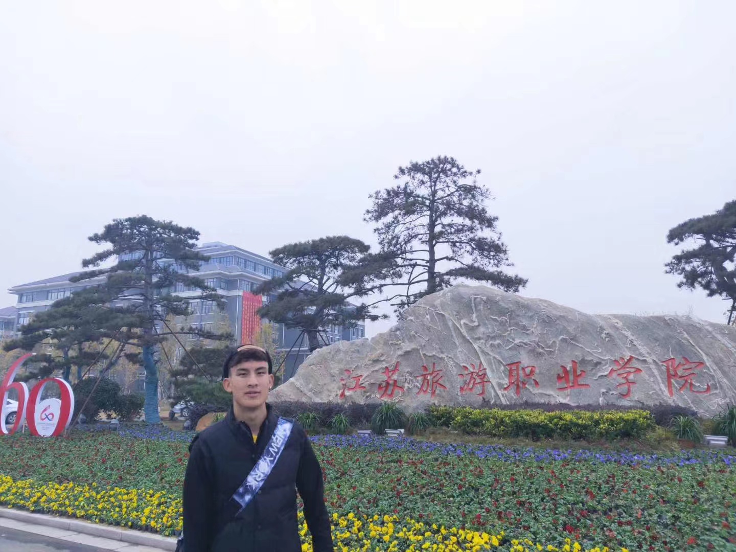 图片 1.jpg 图片 1.jpg