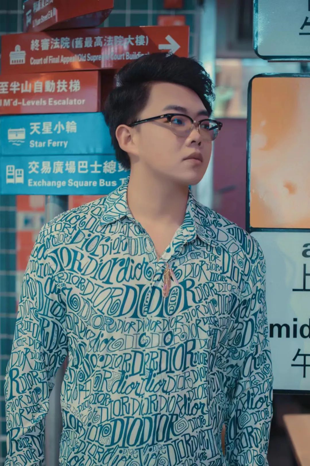 也想着万一考研失利给自己留条后路,没想到在投递简历申请面试时,他