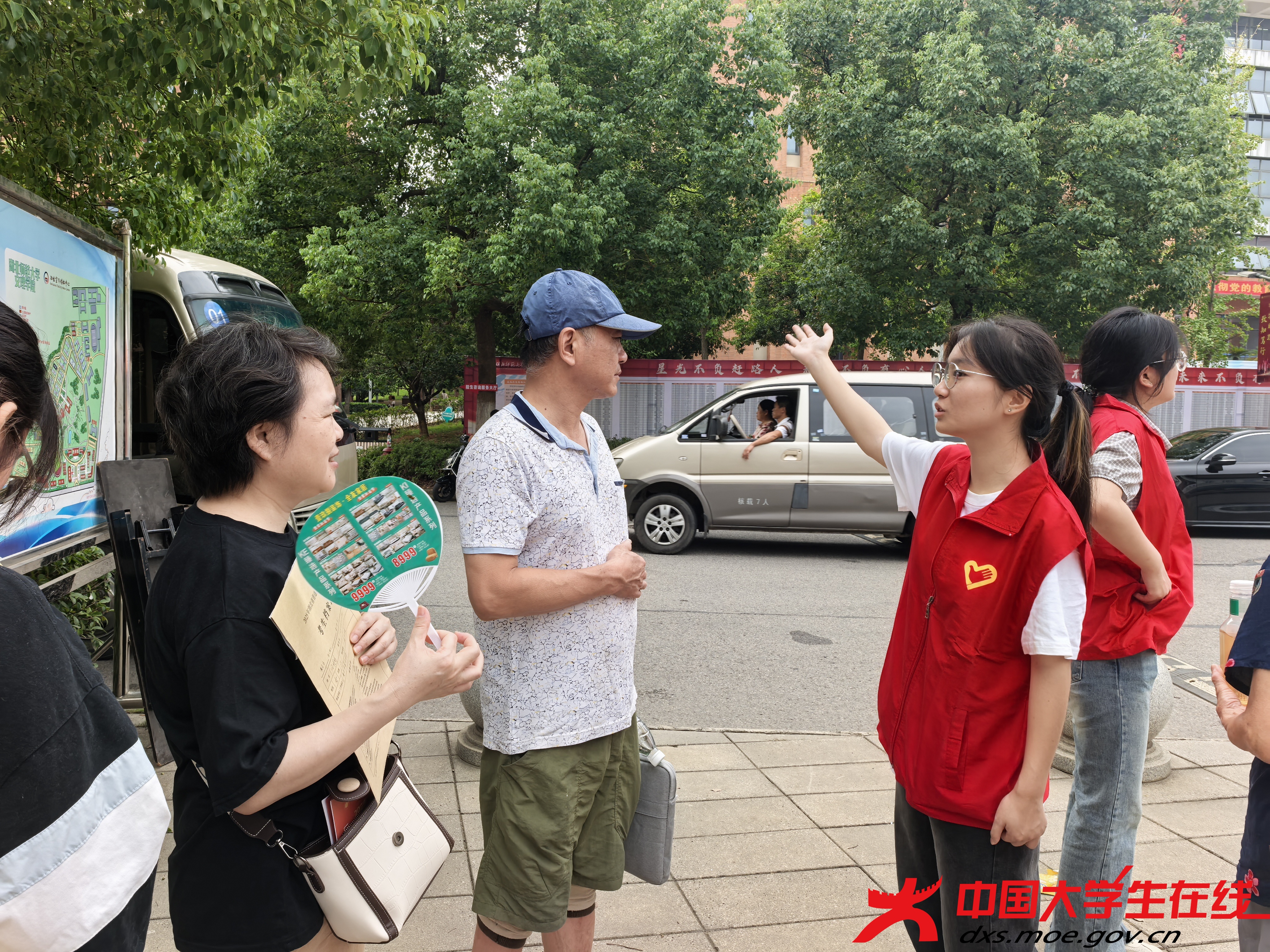 张灿明 摄