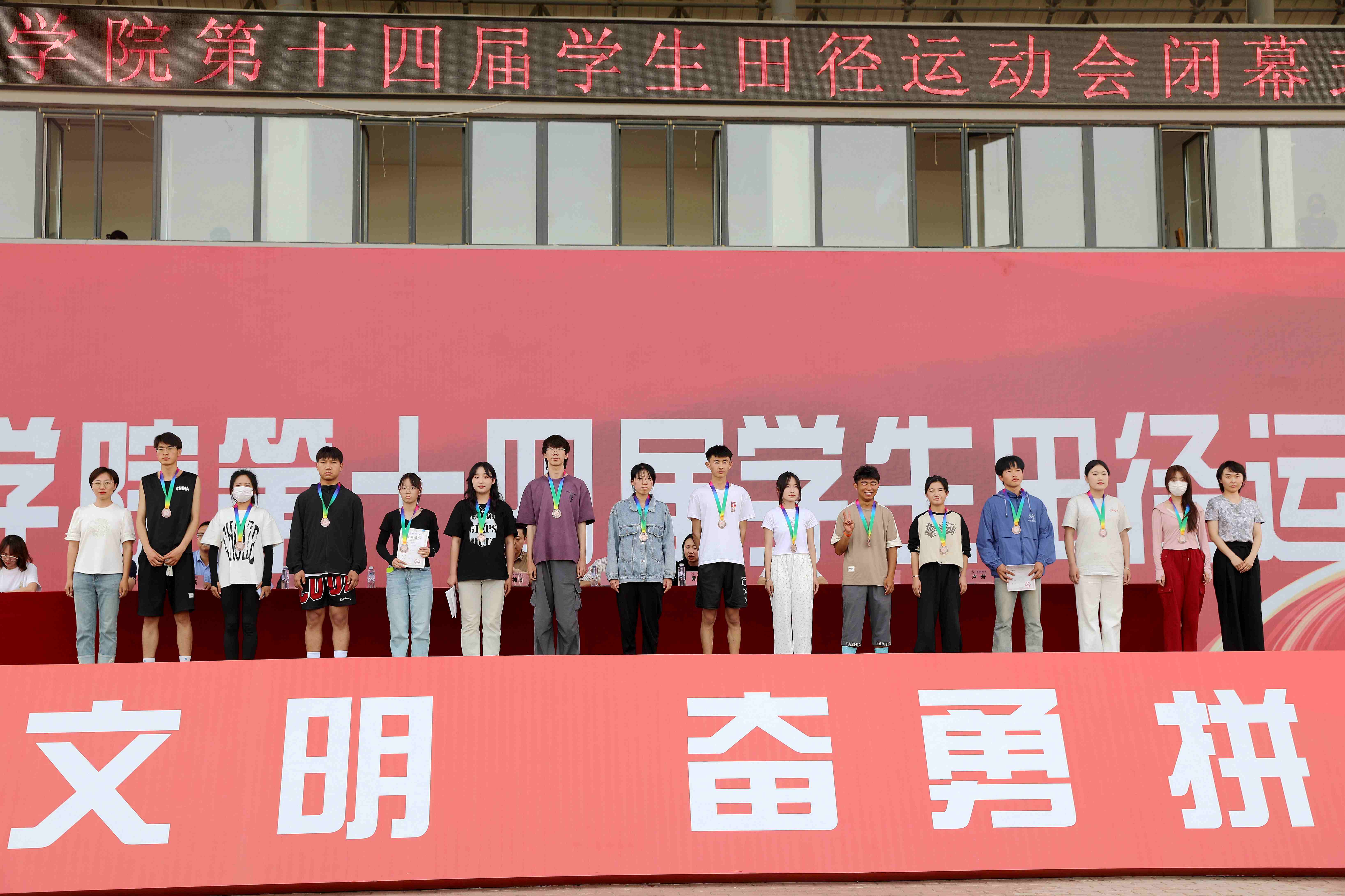5Z6A9827_副本.jpg 5Z6A9827_副本.jpg