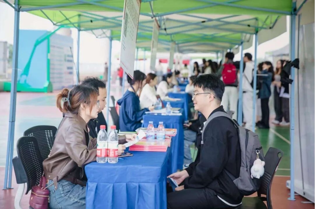 图片19.jpg 图片19.jpg