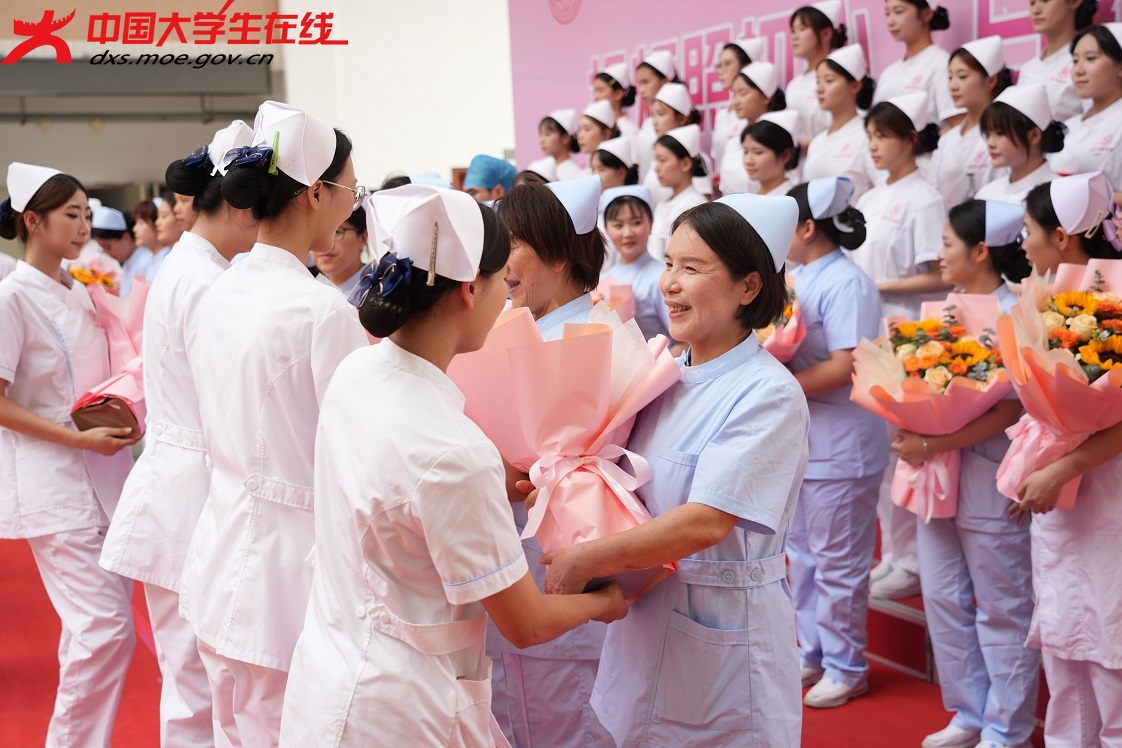 鲜花.JPG 鲜花.JPG