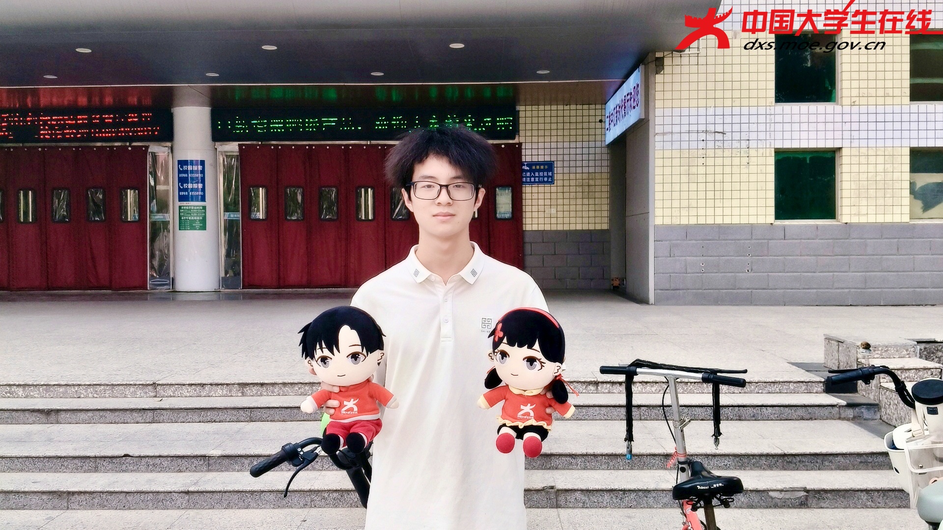 信息与管理科学学院(软件学院) 董晓征 摄影：肖思瑞