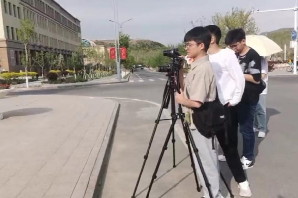 工作场景1.png 工作场景1.png