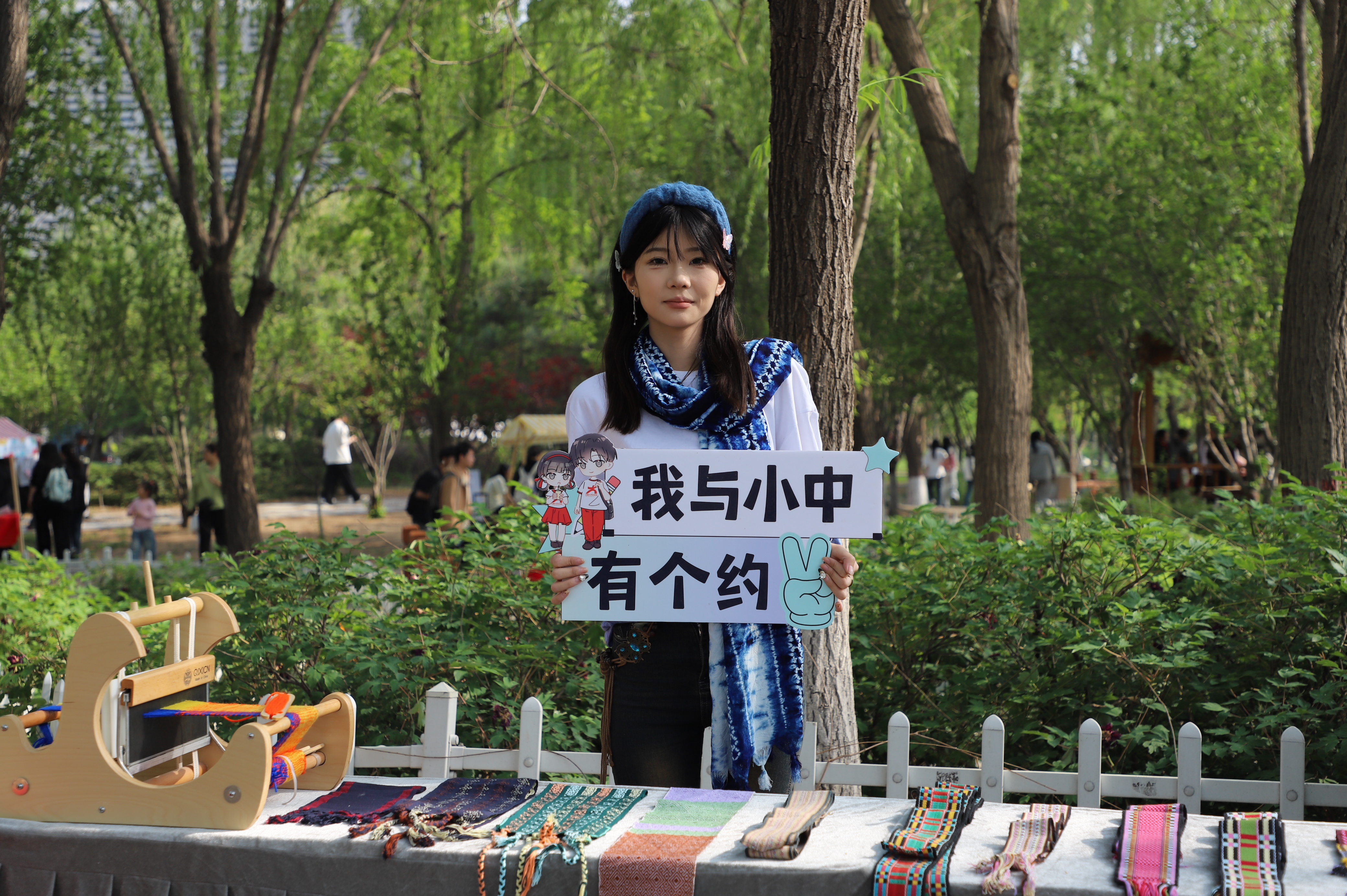 威县土布纺织工艺繁杂，分多道工序，其传承方式通过口传心授，世代相传。土布纺织与农民生活息息相关，同时受自给自足观念的影响，土布纺织通过家传，农民相互借鉴，其技术广为普及。