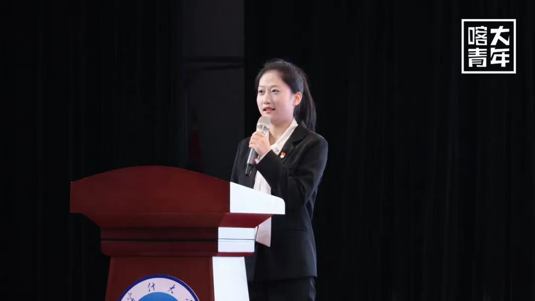 图为“考级达人”王婧媛分享考级经验。毕家悦 供图