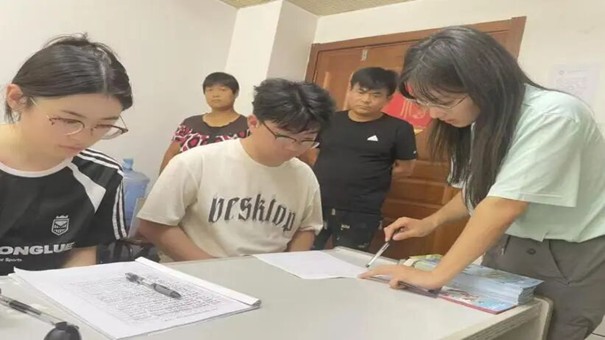 图片3.jpg 图片3.jpg