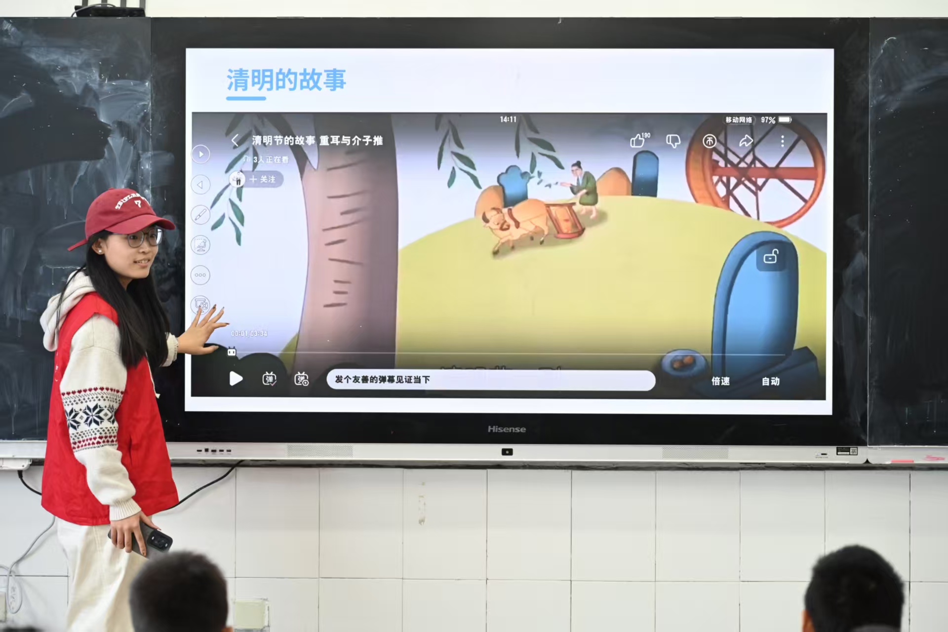 宗璐讲解清明节相关故事   于得霖摄.jpg