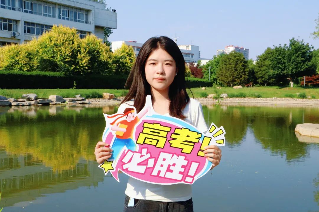 法学院.jpg 法学院.jpg