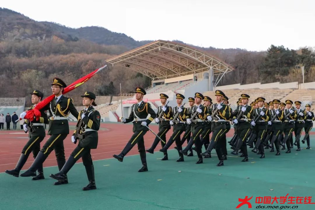 国旗护卫队。张佳欣摄.jpeg