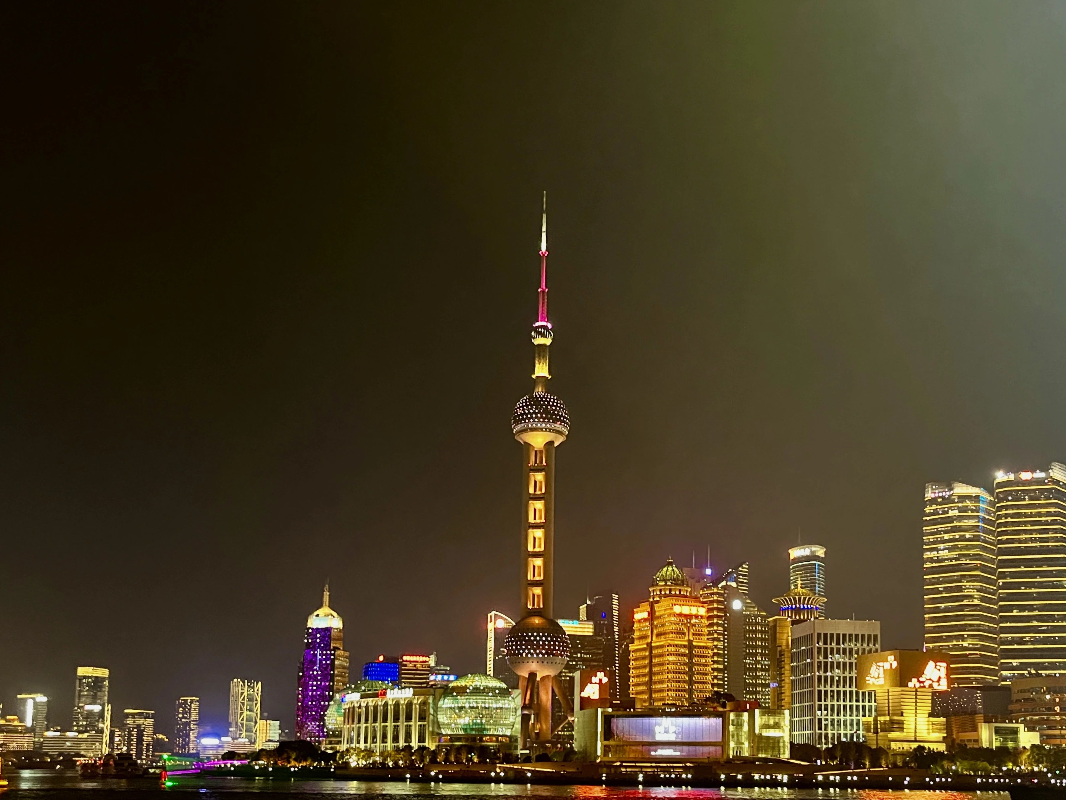 上海东方明珠.jpg 上海东方明珠.jpg