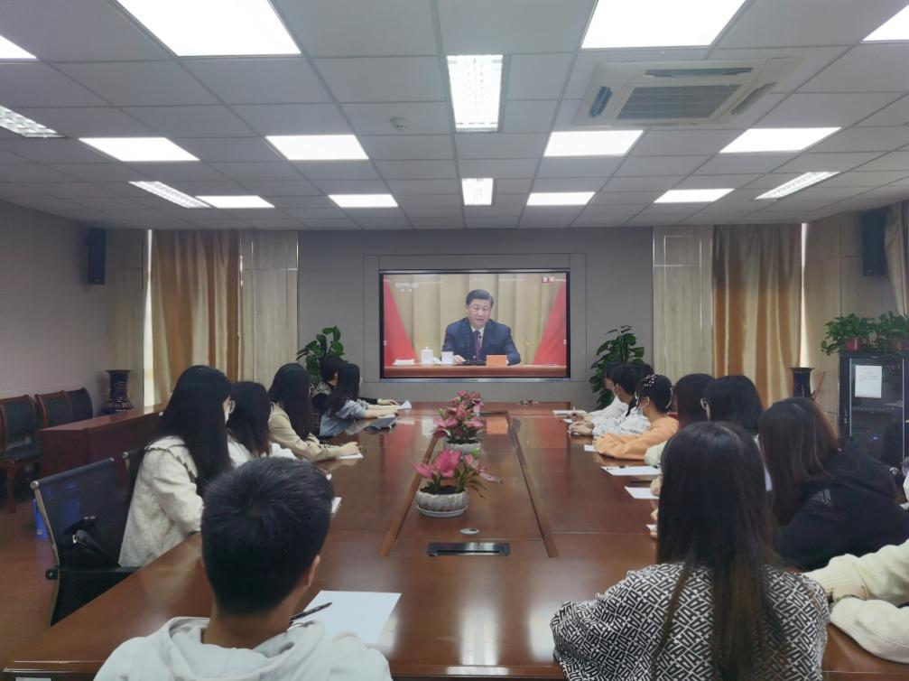 公管院1.png 公管院1.png