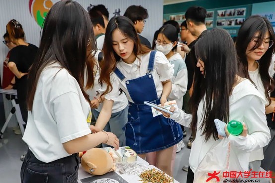 图片8.jpg 图片8.jpg