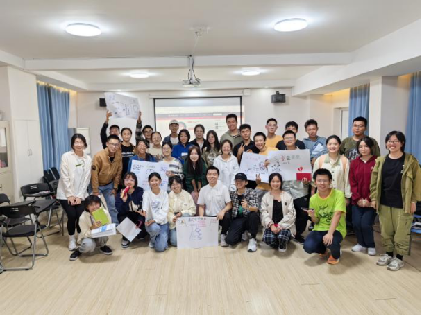本科生辅导员南彬老师组织学生开展“快乐启航”团体辅导活动
（活动进行  供图者：化学化工学院）