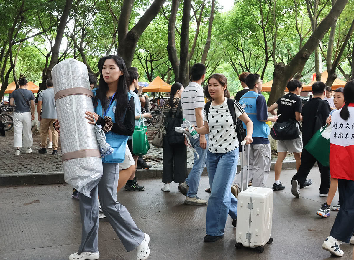 20260826迎新摄影by李佳慧89.jpg 20260826迎新摄影by李佳慧89.jpg