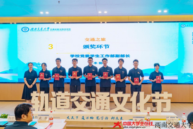 下载 (4).png