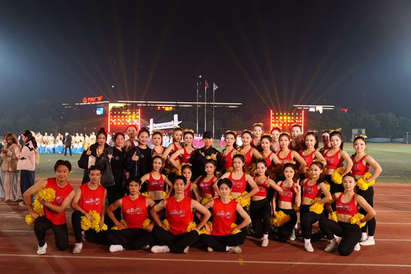 19开幕式演职人员大合影（安徽师范大学 赵紫嫣 提供）