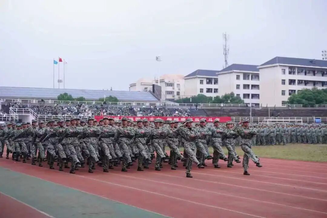 外国语学院.jpg 外国语学院.jpg