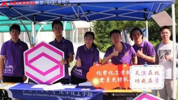 刘彦希参与志愿活动.jpg 刘彦希参与志愿活动.jpg