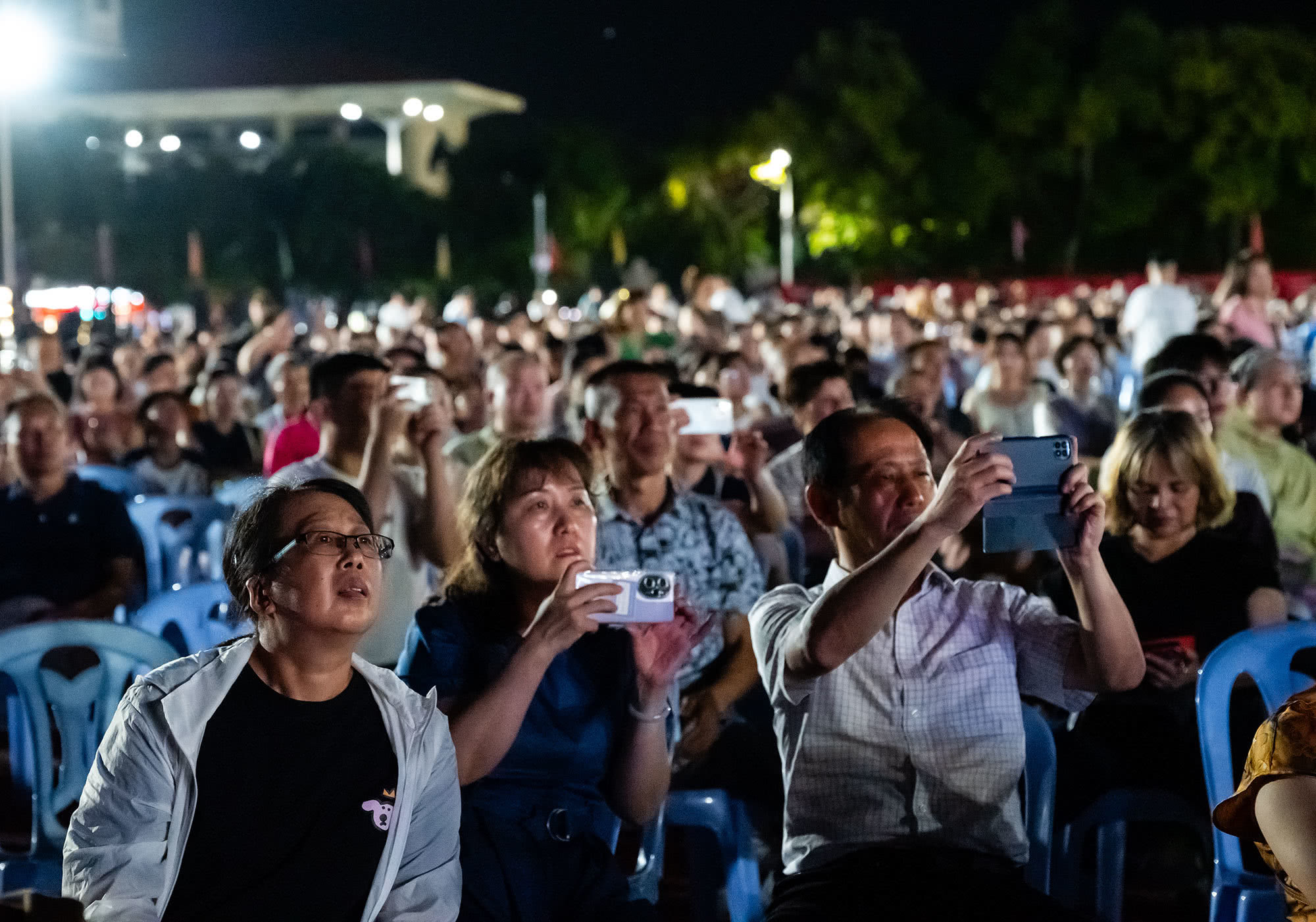 OK20260630毕业典礼拍摄陈等莅观众席(6)---副本.jpg OK20260630毕业典礼拍摄陈等莅观众席(6)---副本.jpg