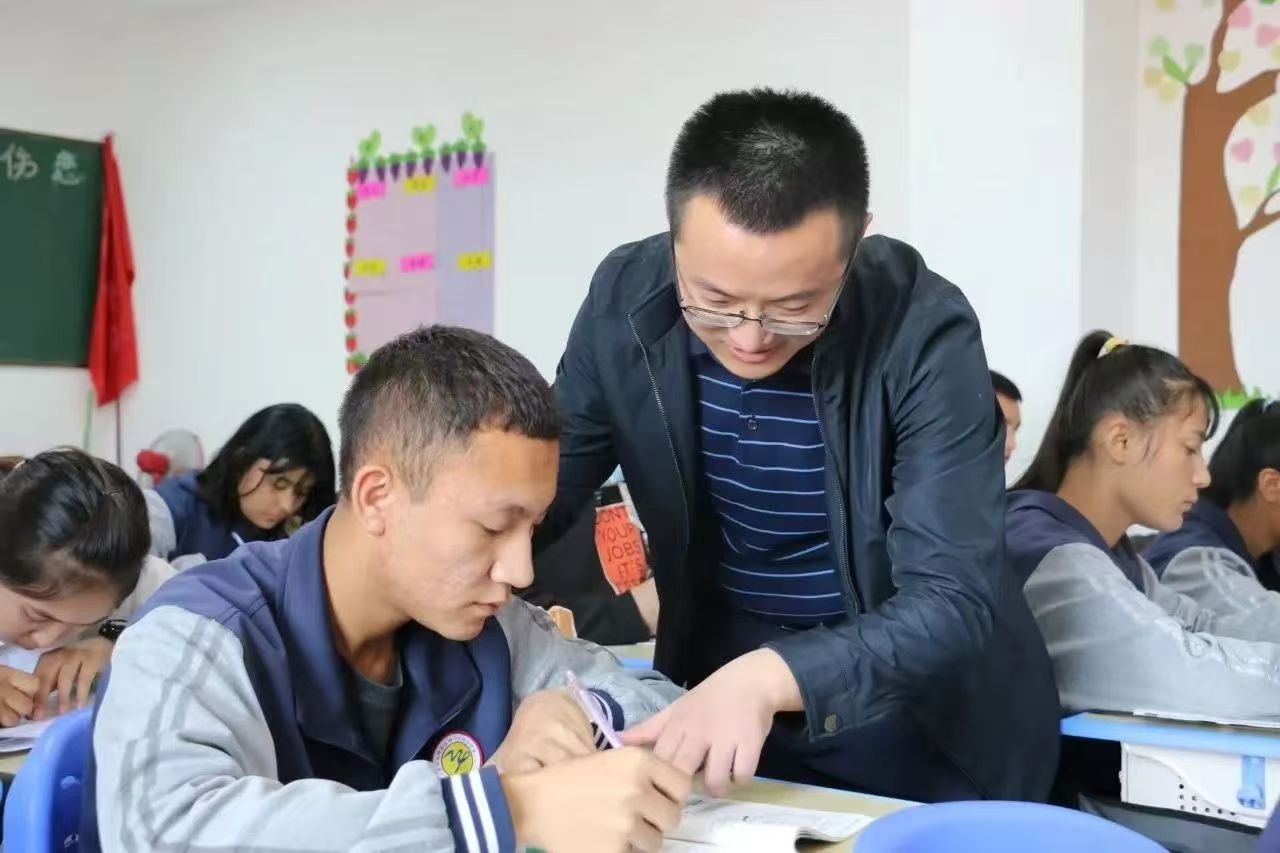 微信图片_20250412195004.jpg 微信图片_20250412195004.jpg