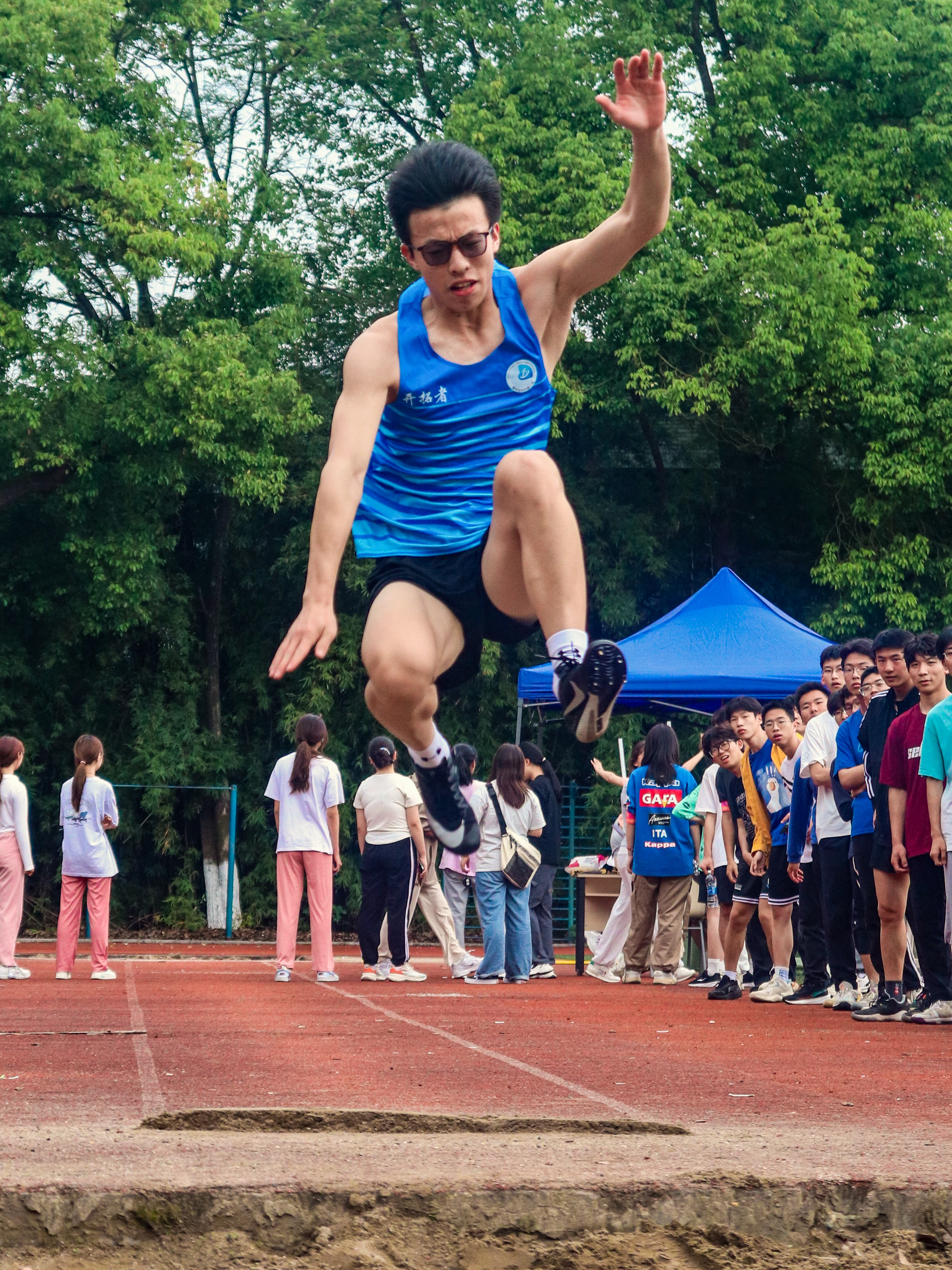 男子跳远