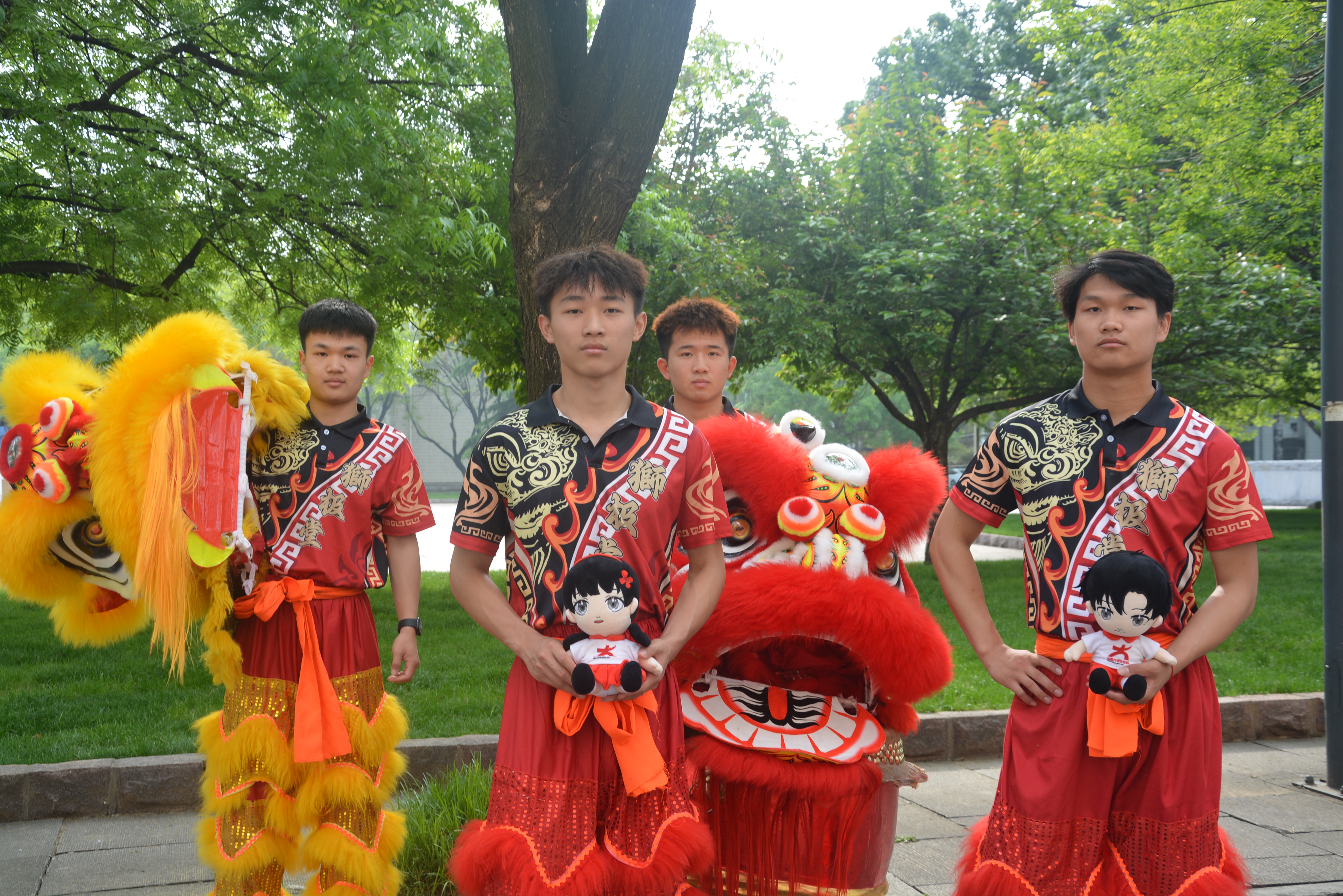 06 图为舞狮 曲阜师范大学提供